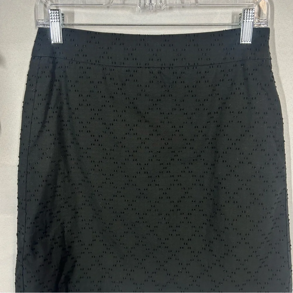 LOFT | 100% Cotton Textured Mini Skirt Black Women’s Size 2